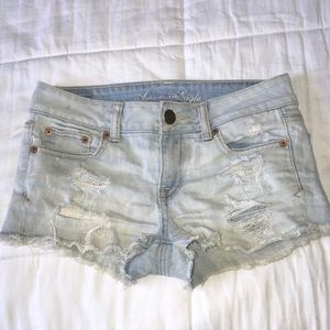 American Eagle Distressed Light Denim Shorts 0